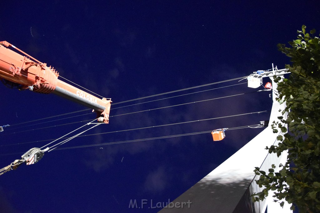 Koelner Seilbahn Gondel blieb haengen Koeln Linksrheinisch P868.JPG - Miklos Laubert